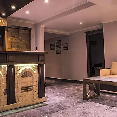 Hotel Cyril