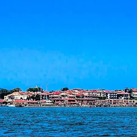Cyril ホテル