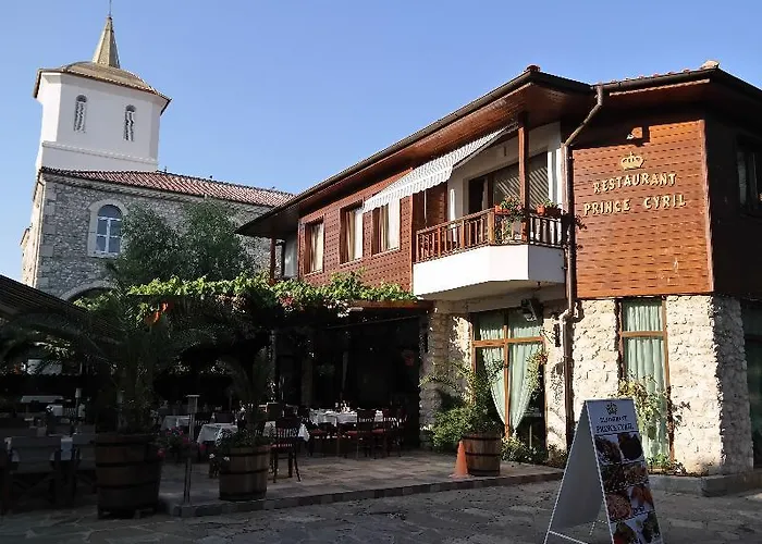 Ξενοδοχείο Cyril 3*