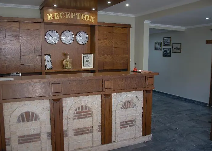 Ξενοδοχείο Cyril 3*