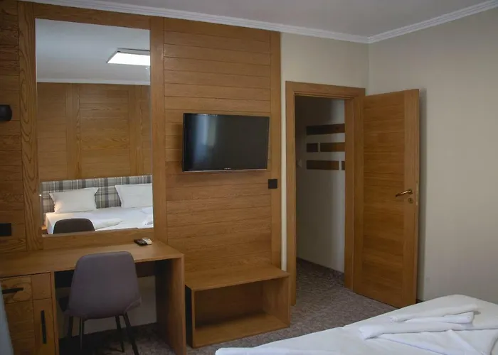 Cyril Ξενοδοχείο Νεσέμπαρ