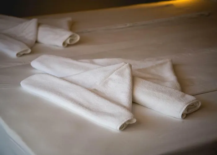 Cyril 3* Νεσέμπαρ