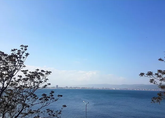 Ξενοδοχείο Cyril 3*