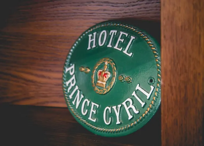 Cyril Hotel